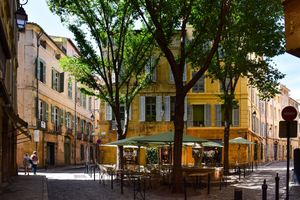 Courtier Aix-en-Provence